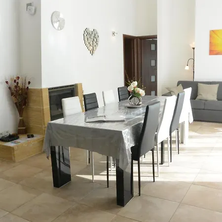 Alta Rocca Villa Porto-Vecchio (Corsica)